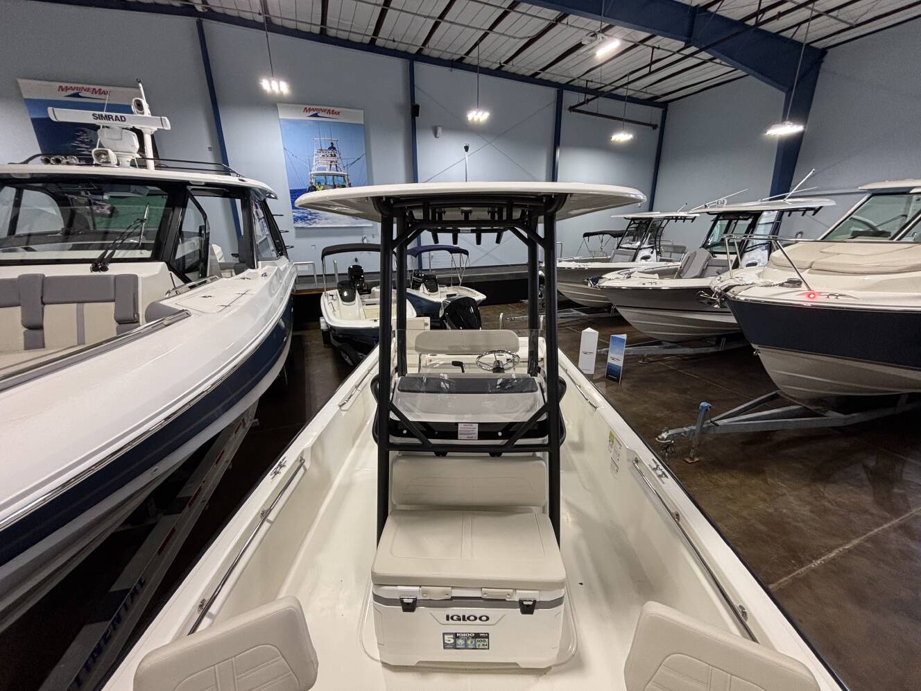 A photo of this 2026 Boston Whaler 210 Montauk