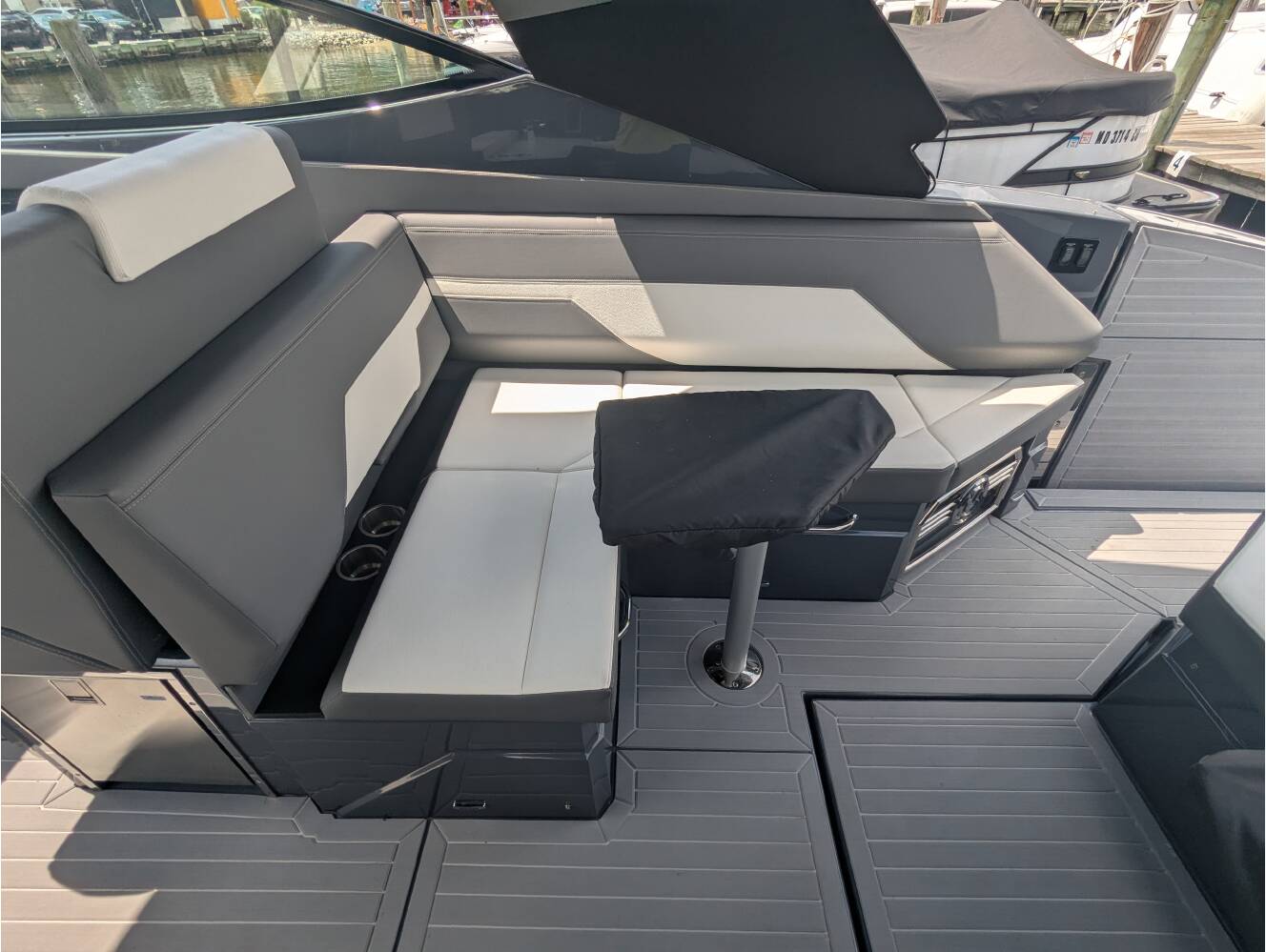 A photo of this 2024 Cruisers Yachts 38 GLS-OB