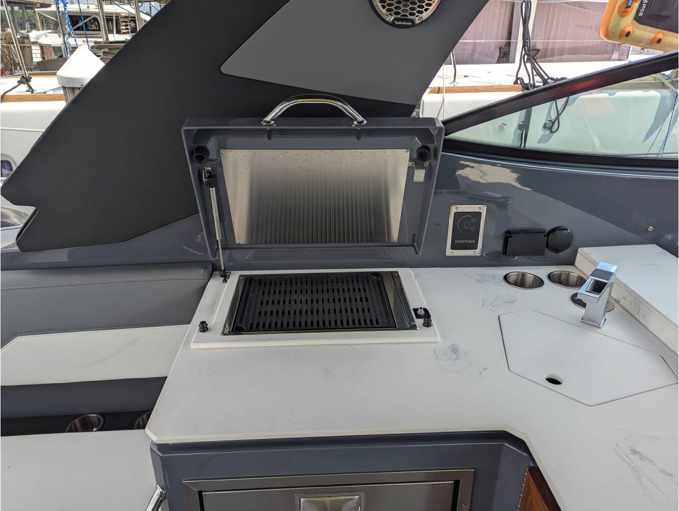 A photo of this 2024 Cruisers Yachts 38 GLS-OB