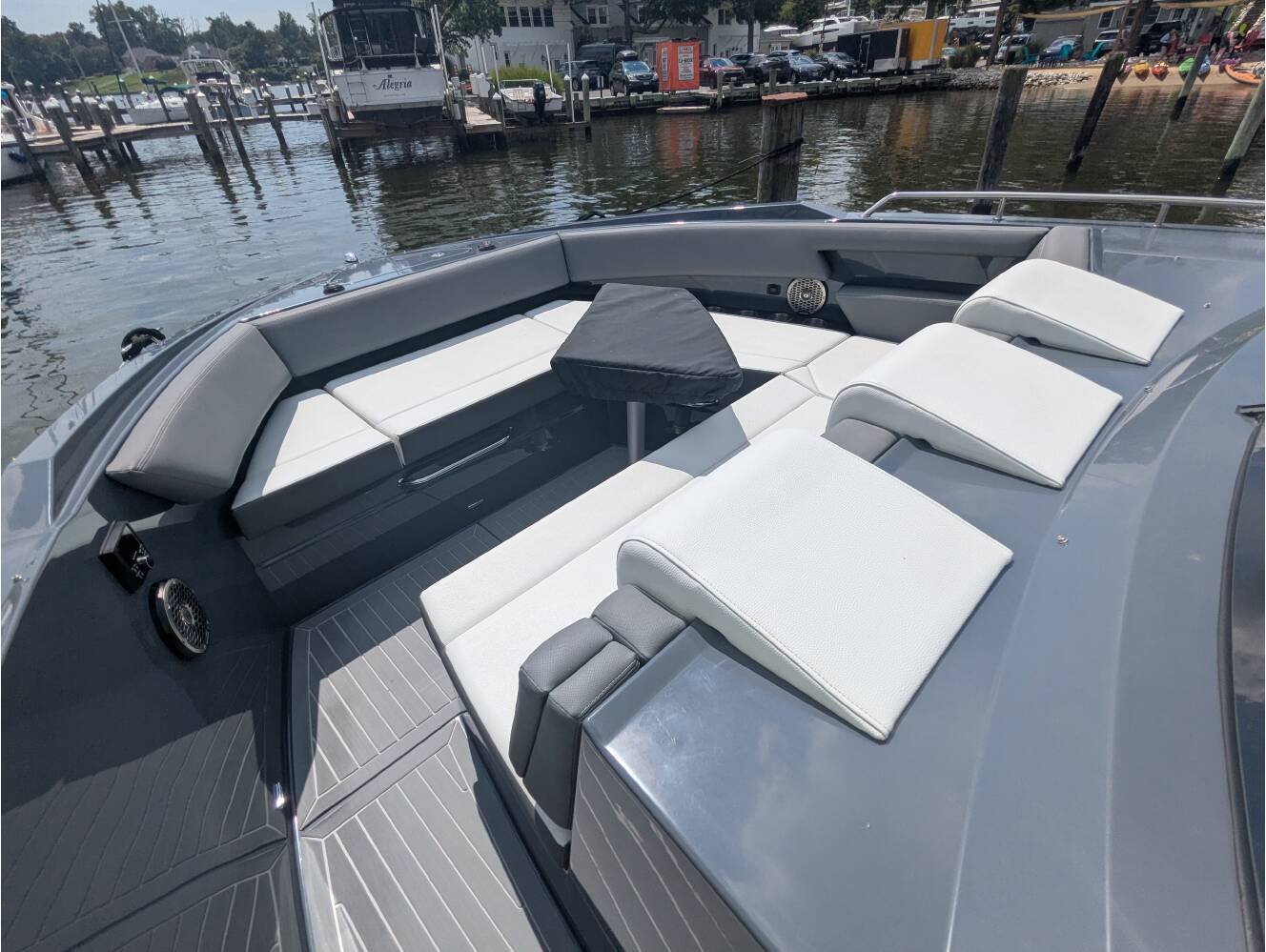 A photo of this 2024 Cruisers Yachts 38 GLS-OB