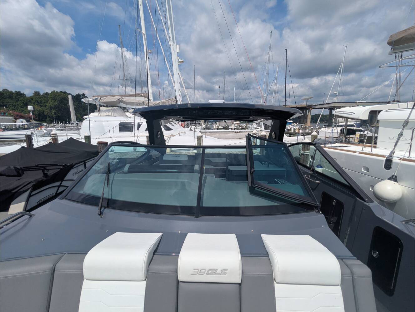 A photo of this 2024 Cruisers Yachts 38 GLS-OB
