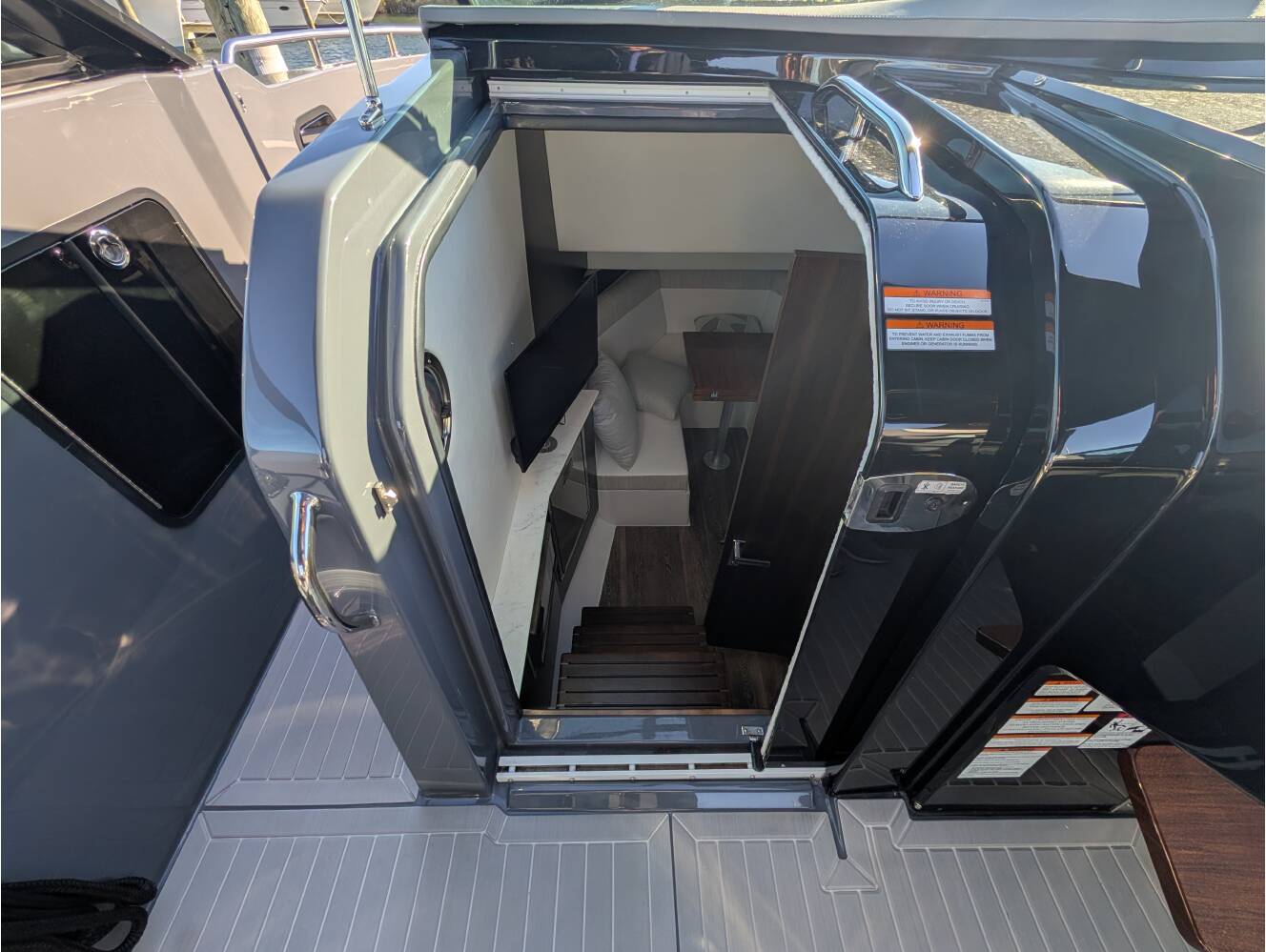 A photo of this 2024 Cruisers Yachts 38 GLS-OB
