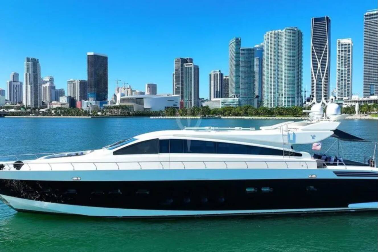 A photo of this 2007 Arno 31