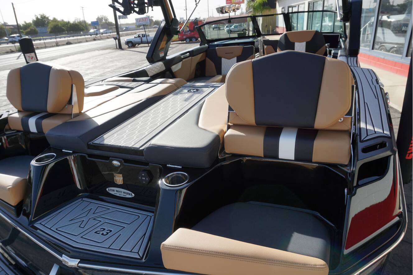 A photo of this 2025 Mastercraft XT23