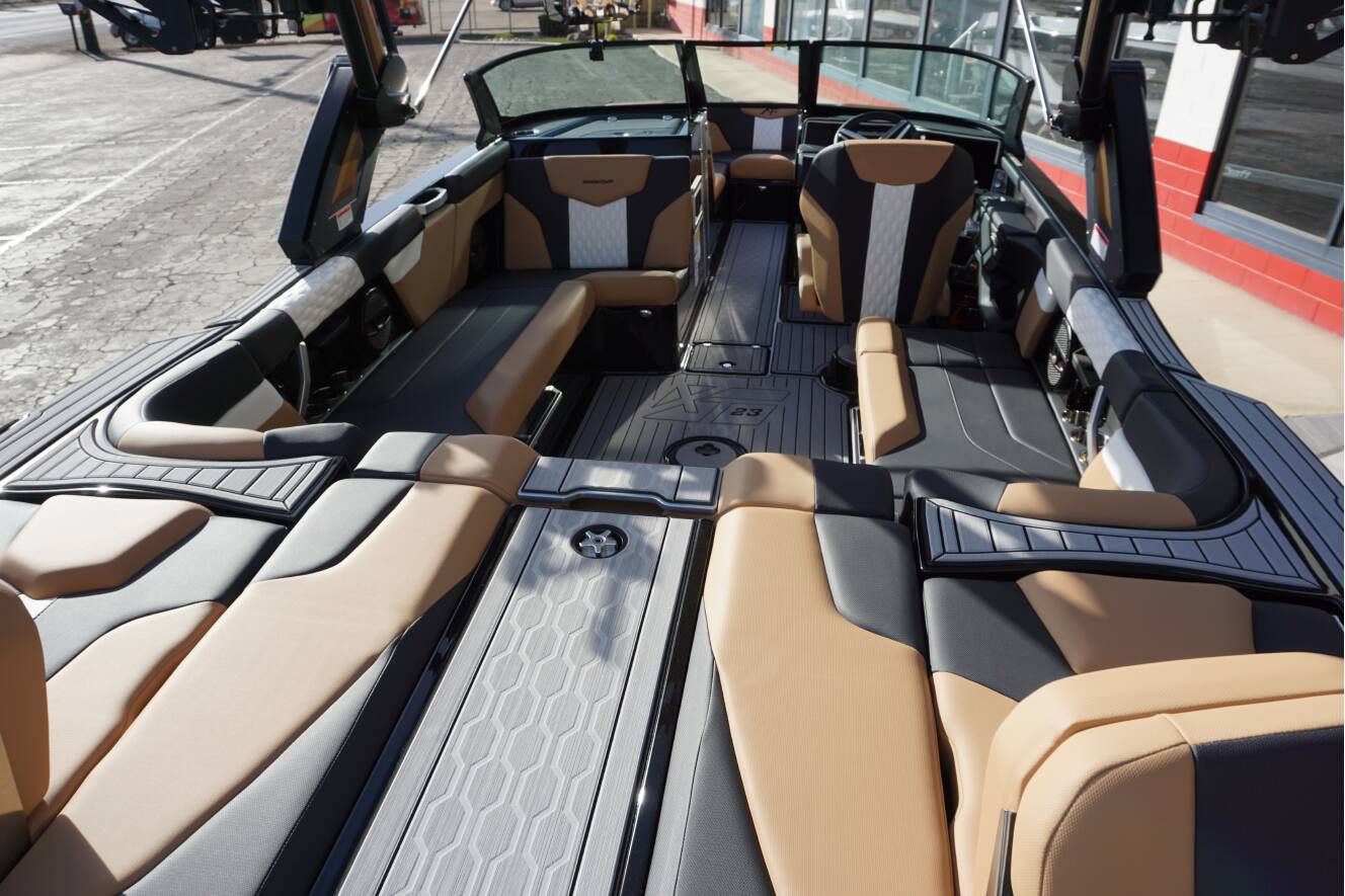 A photo of this 2025 Mastercraft XT23