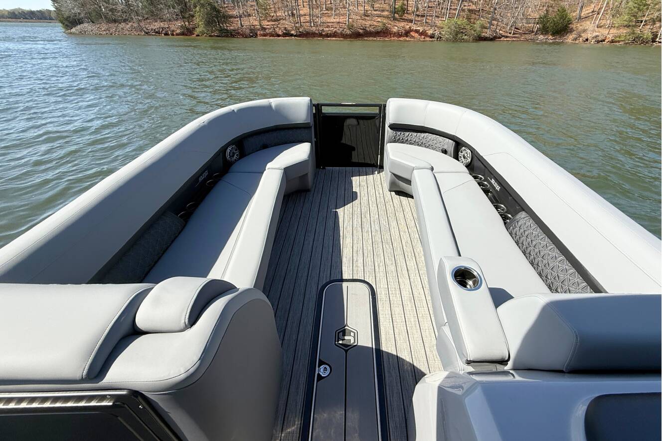 A photo of this 2026 Harris Solstice 250