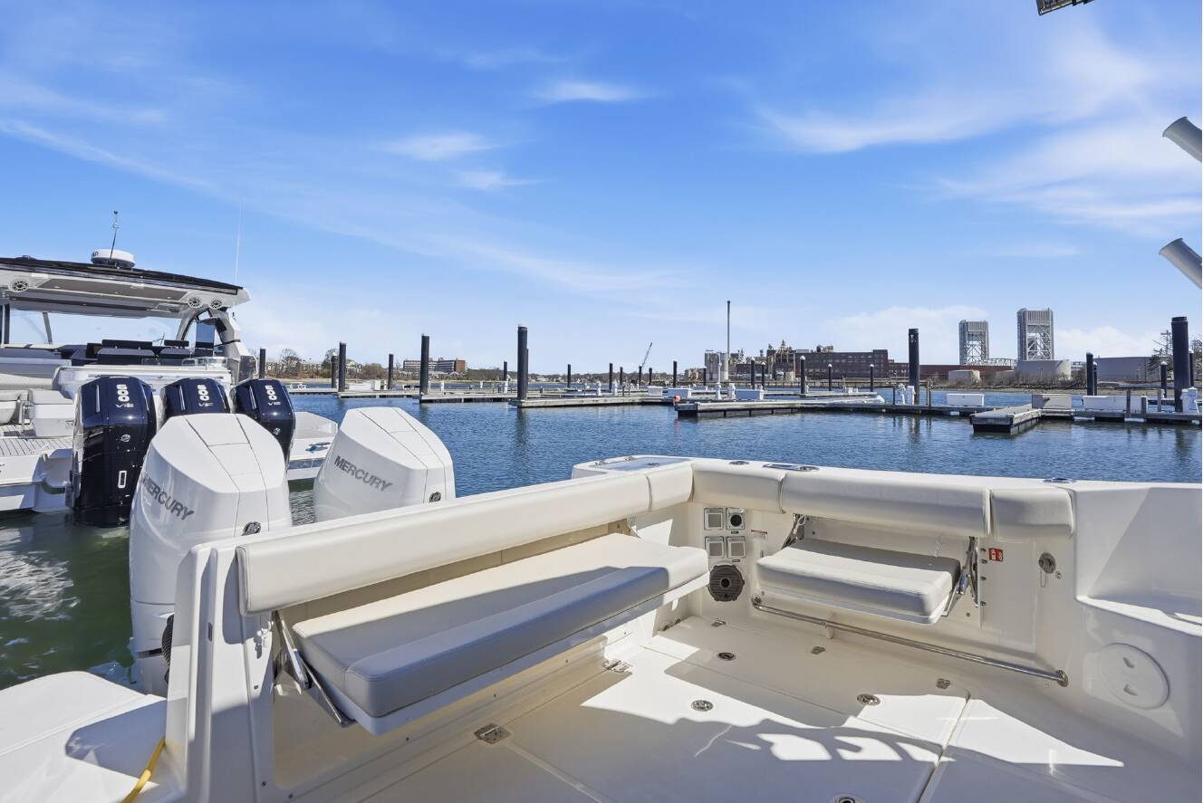 A photo of this 2026 Boston Whaler 325 Conquest