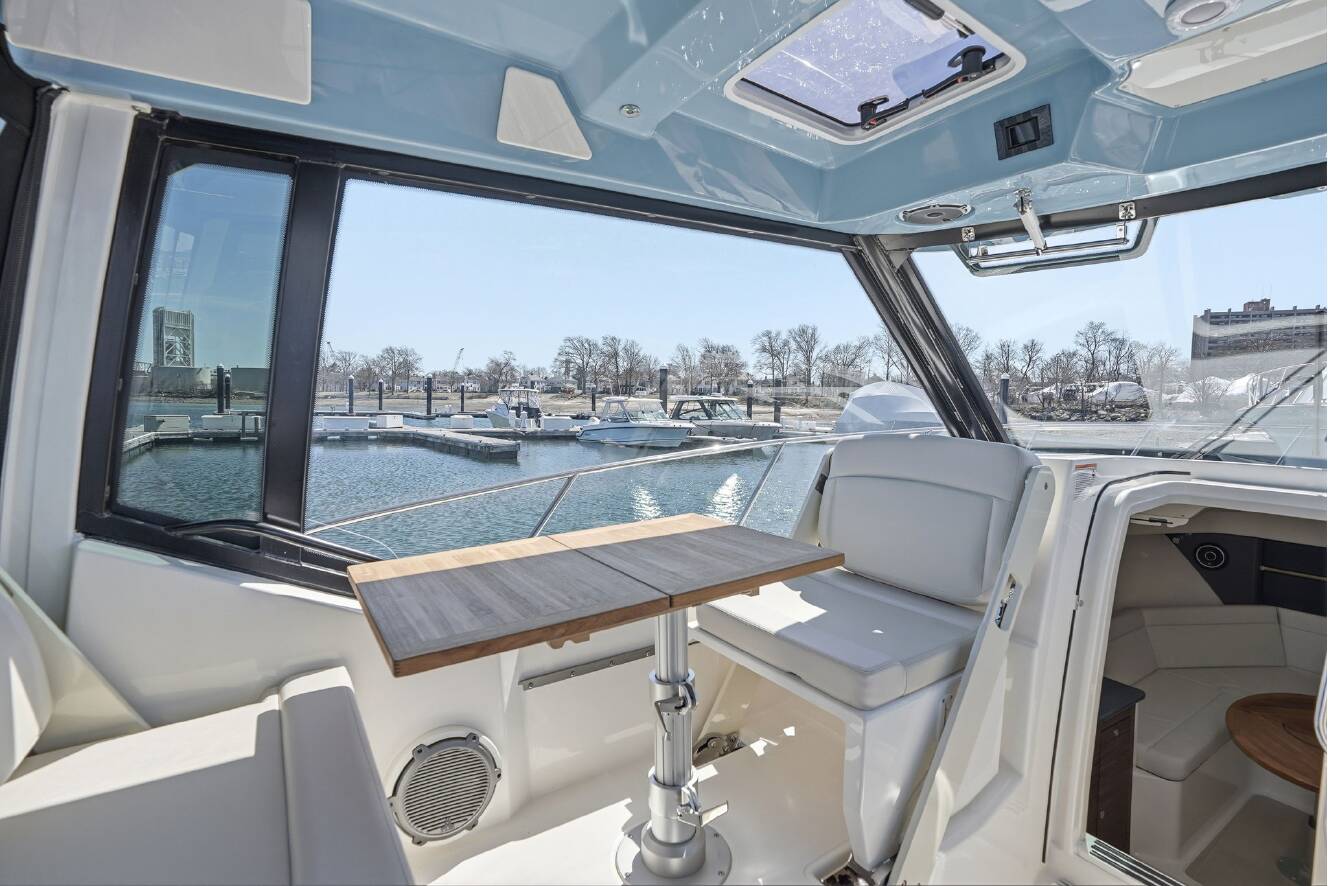 A photo of this 2026 Boston Whaler 325 Conquest
