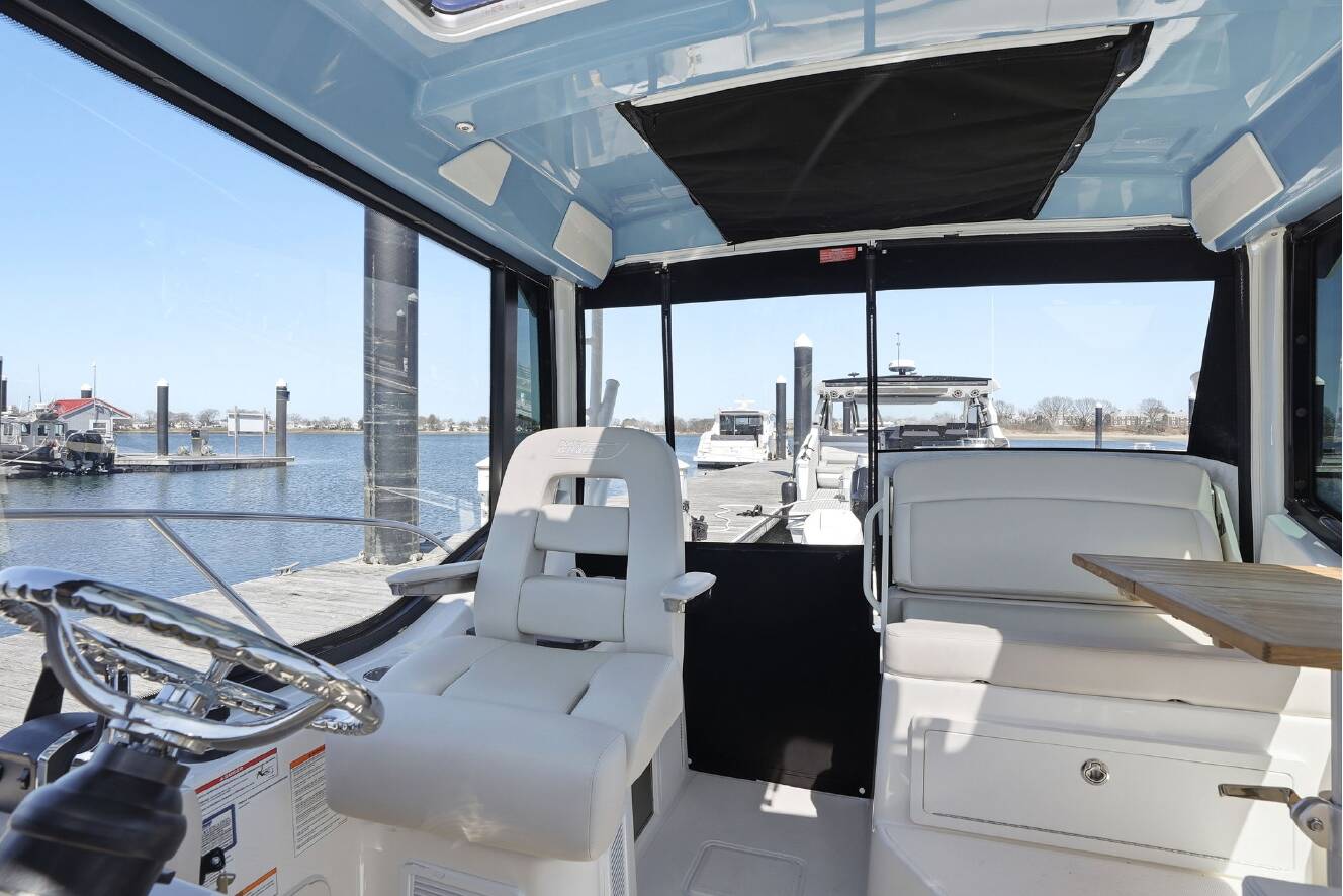 A photo of this 2026 Boston Whaler 325 Conquest