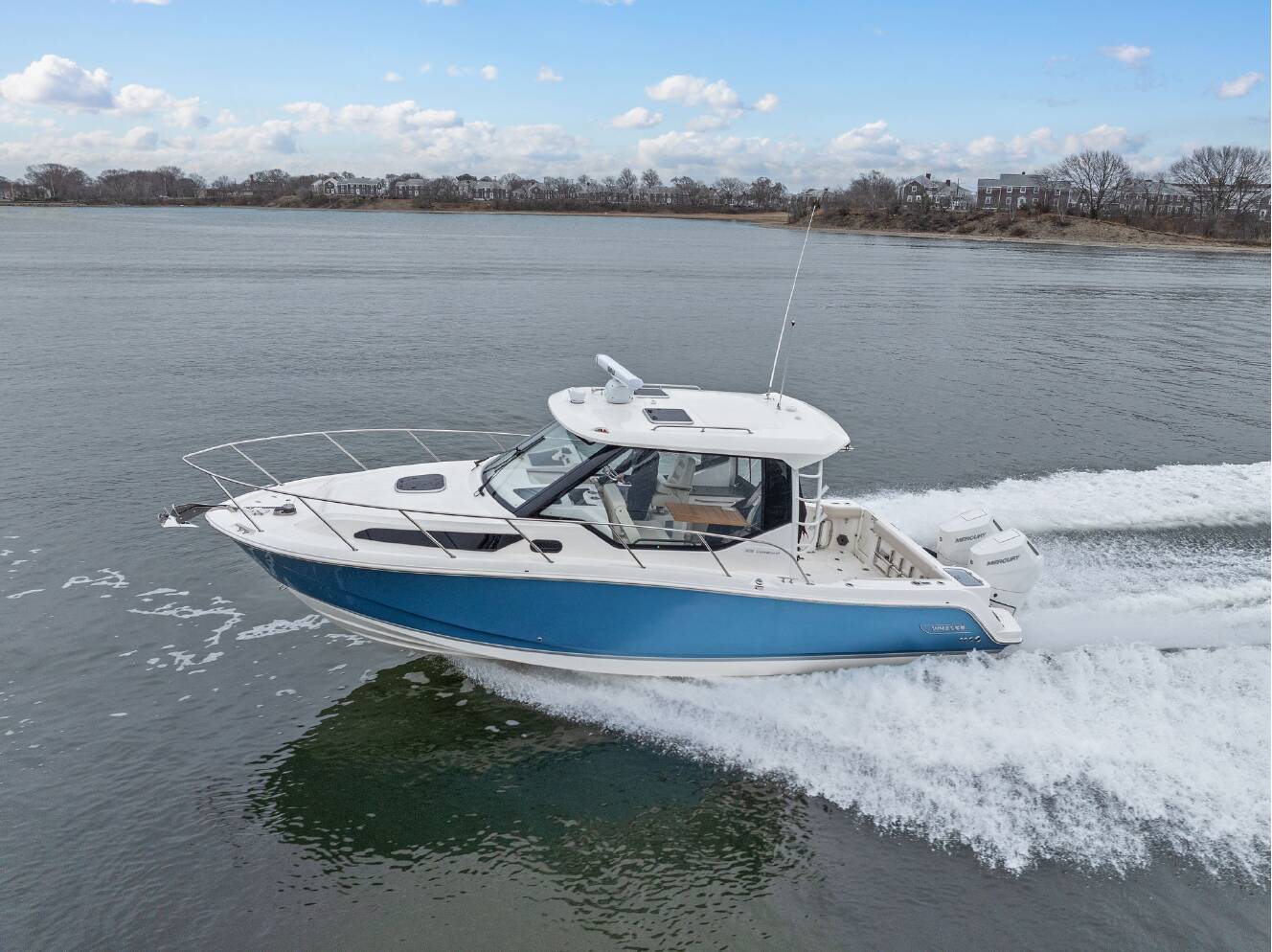 A photo of this 2026 Boston Whaler 325 Conquest