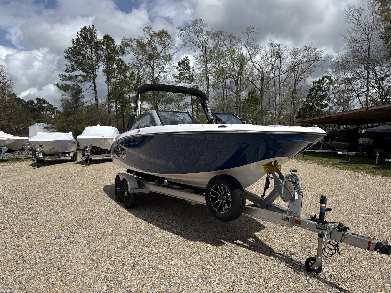 A photo of this 2026 Scarab 235 SE
