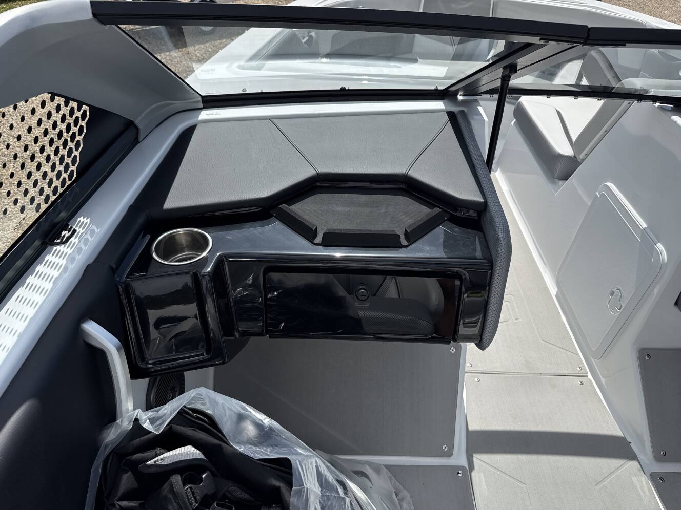 A photo of this 2026 Scarab 235 SE