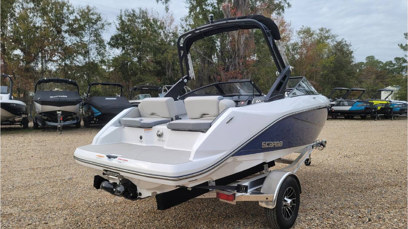 A photo of this 2026 Scarab 195 SE