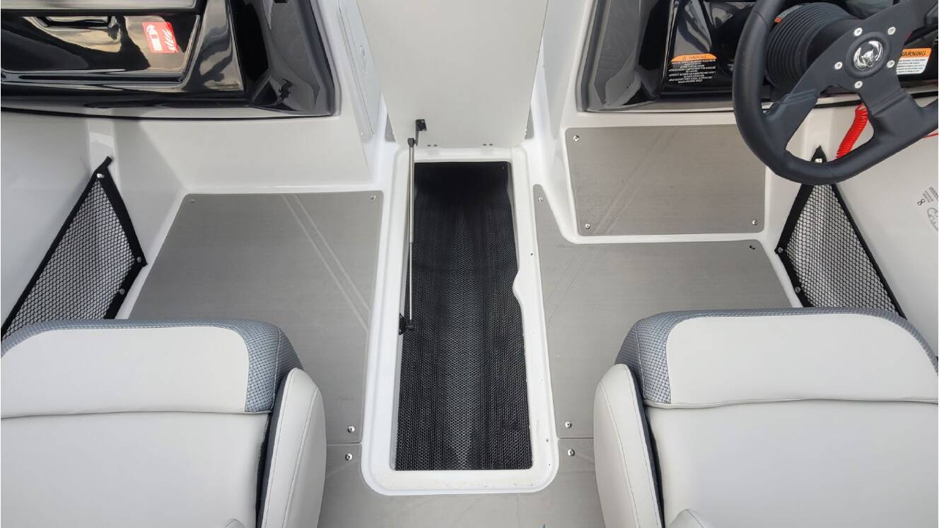 A photo of this 2026 Scarab 195 SE
