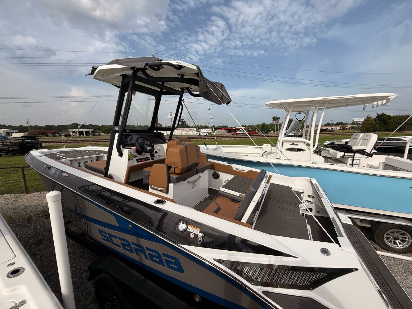 A photo of this 2025 Scarab 235 Open LX Wake