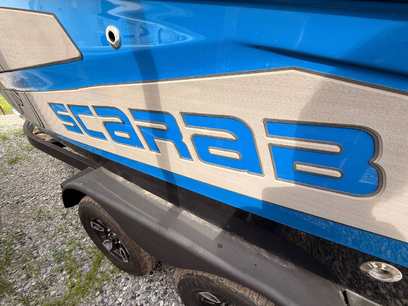 A photo of this 2025 Scarab 235 Open LX Wake