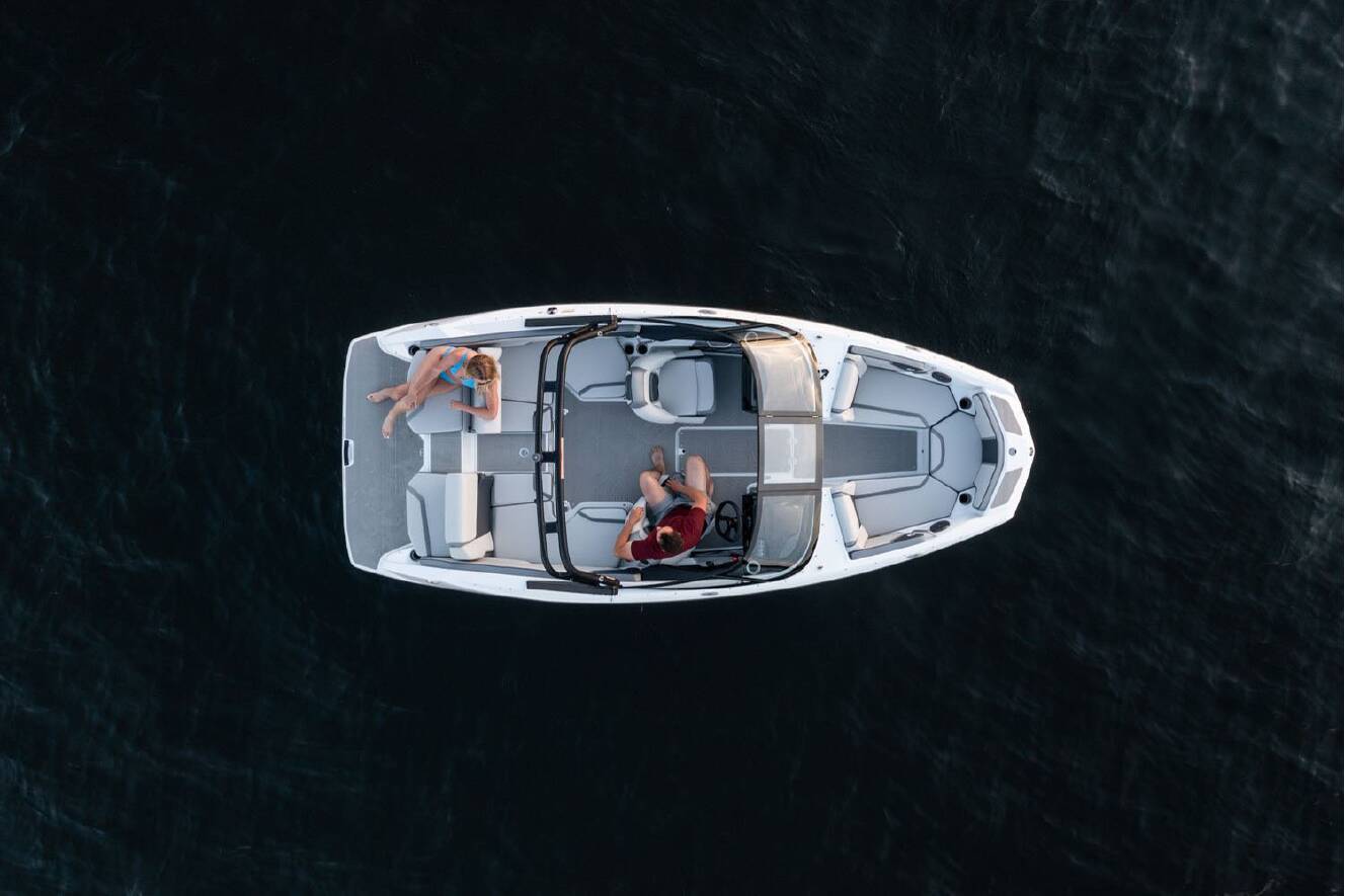 A photo of this 2026 Scarab 195 SE