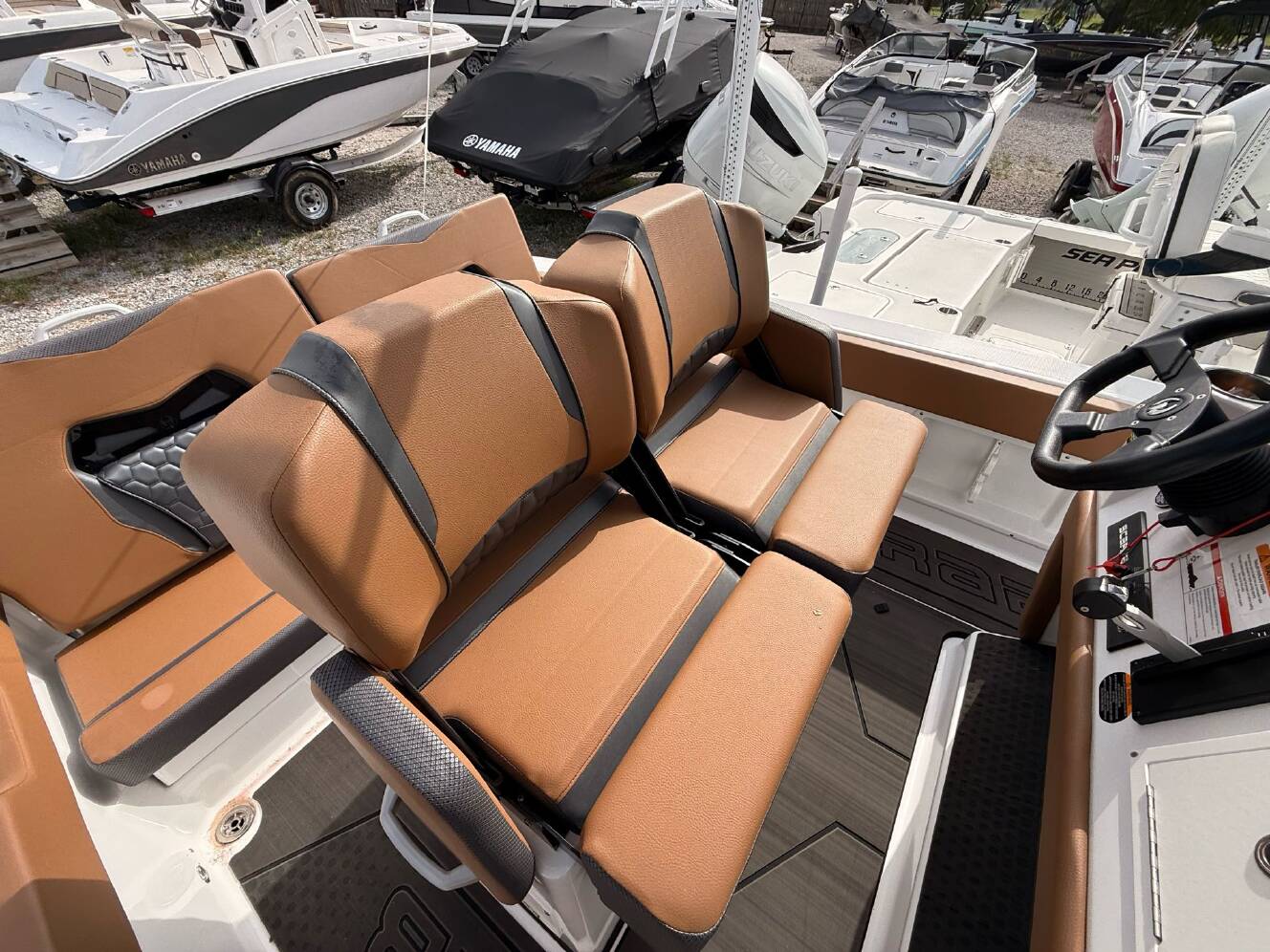 A photo of this 2025 Scarab 235 Open LX Wake