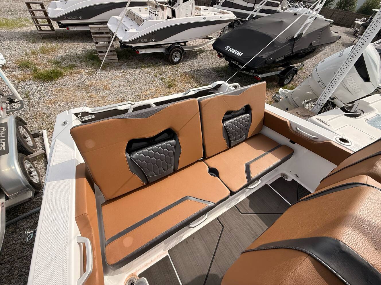 A photo of this 2025 Scarab 235 Open LX Wake