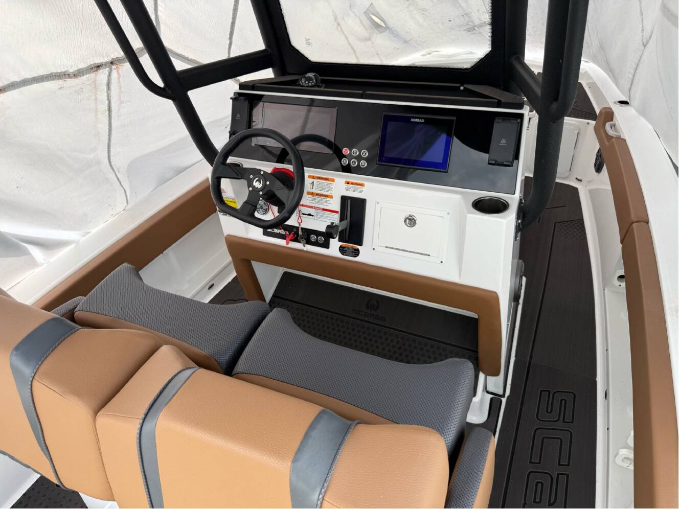 A photo of this 2025 Scarab 235 Open LX Wake