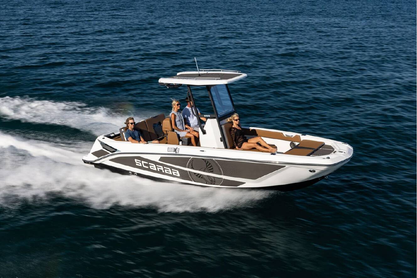 A photo of this 2025 Scarab 235 Open LX Wake