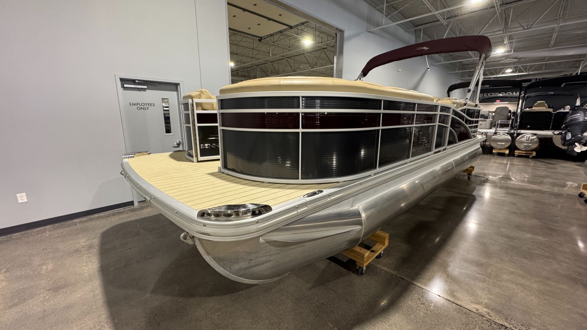 2016 Bennington 2350 RCL in saint cloud MN
