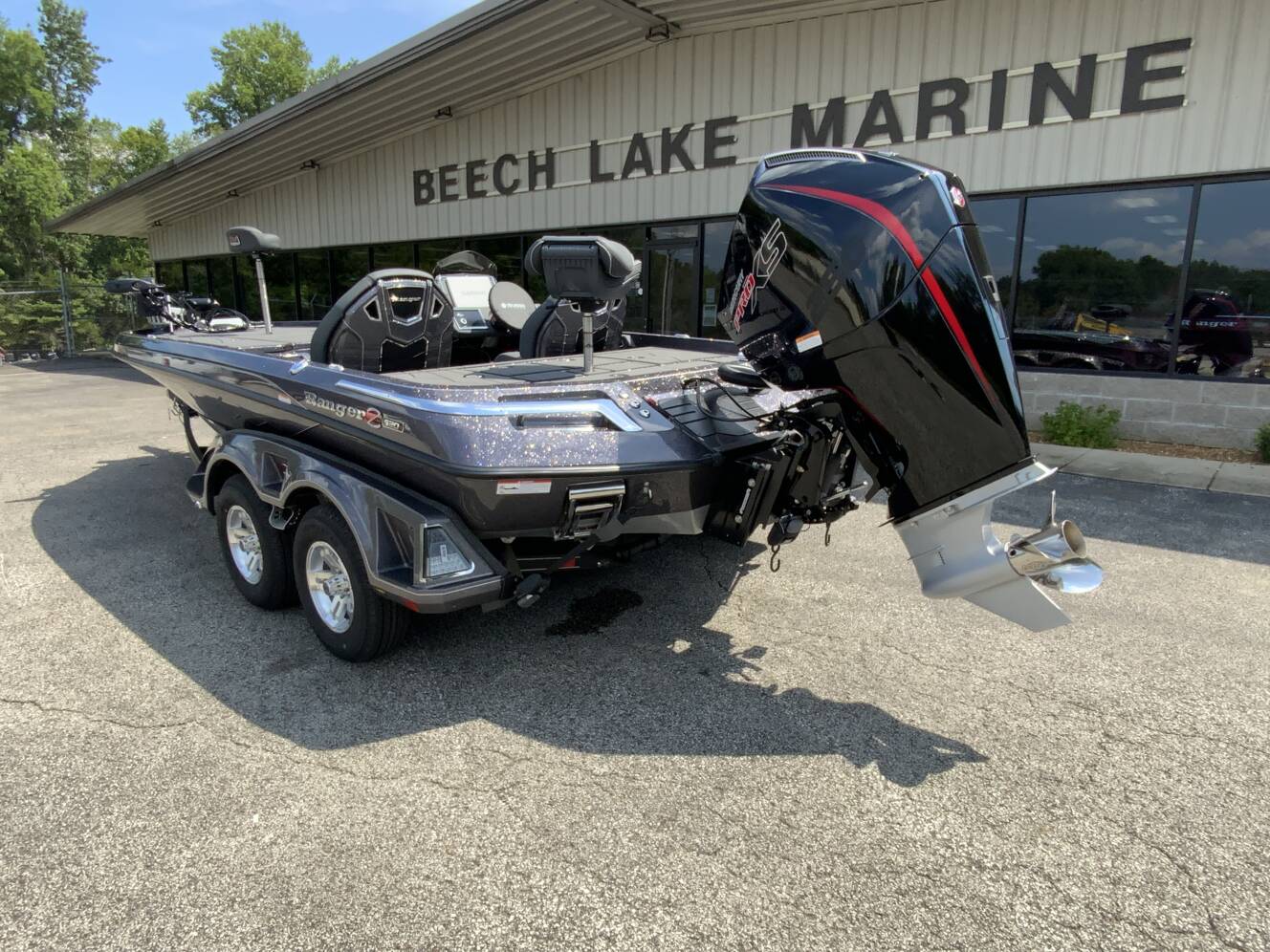 A photo of this 2026 Ranger Boats Z Comanche® Z520R Ultra