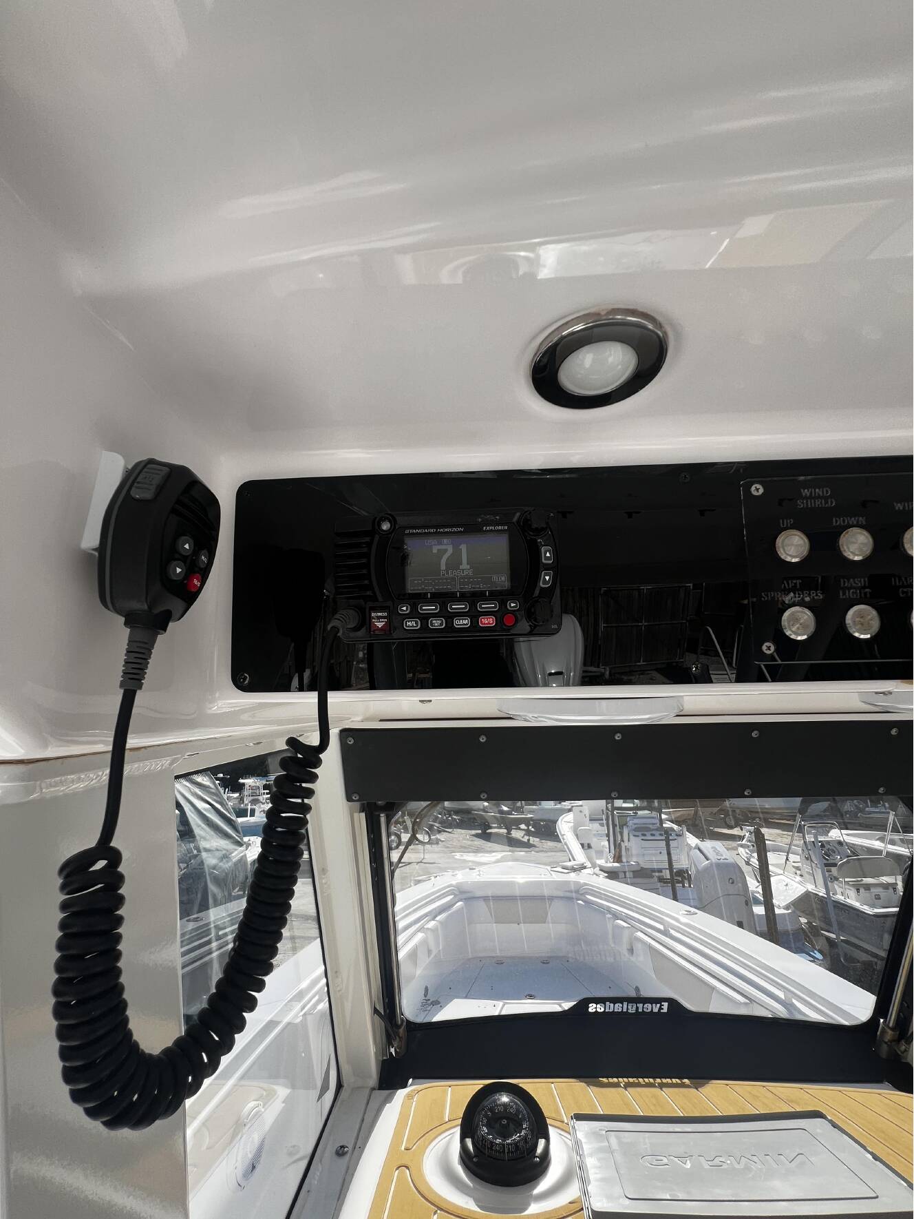 A photo of this 2016 Everglades Boats 325cc