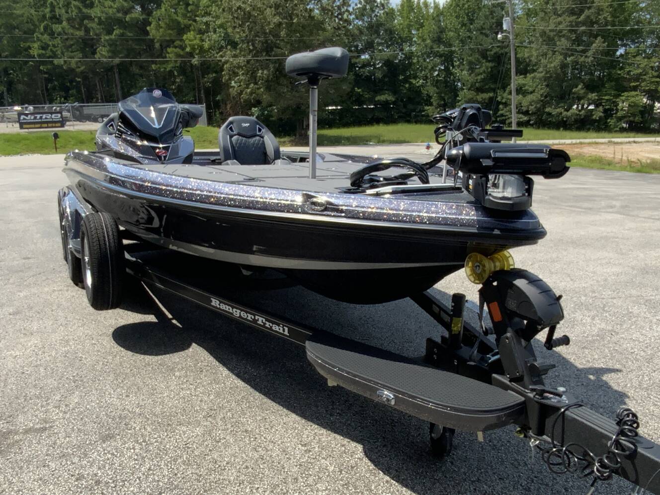 A photo of this 2026 Ranger Boats Z Comanche® Z520R Ultra