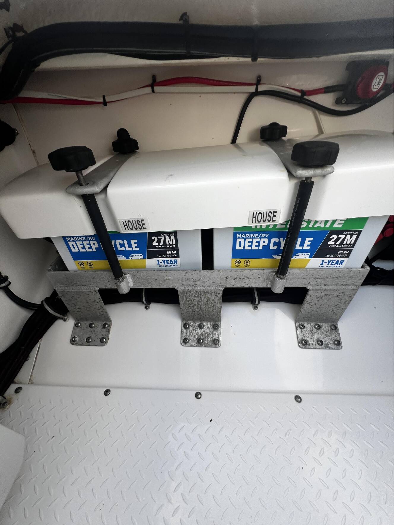 A photo of this 2016 Everglades Boats 325cc