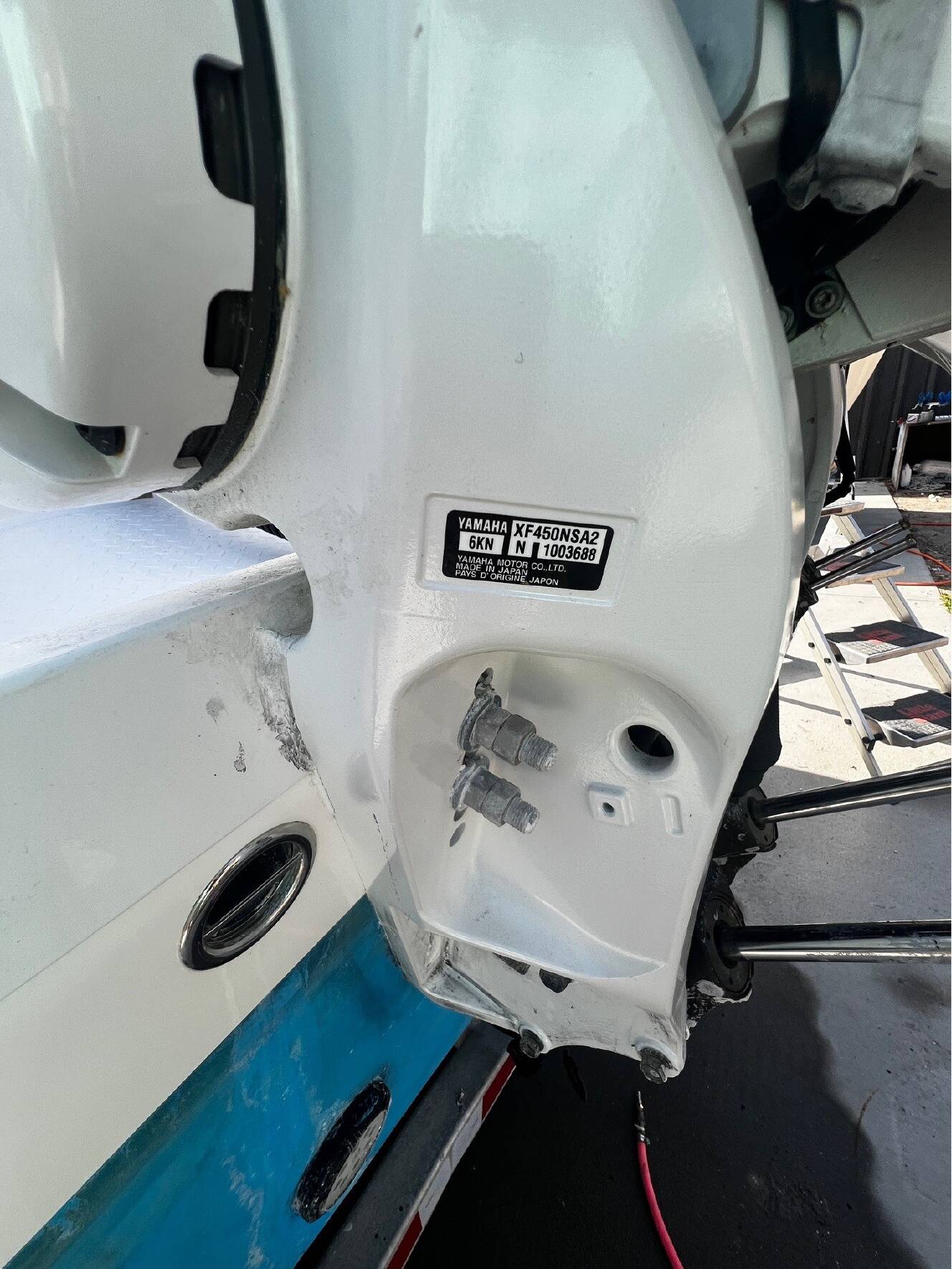 A photo of this 2016 Everglades Boats 325cc