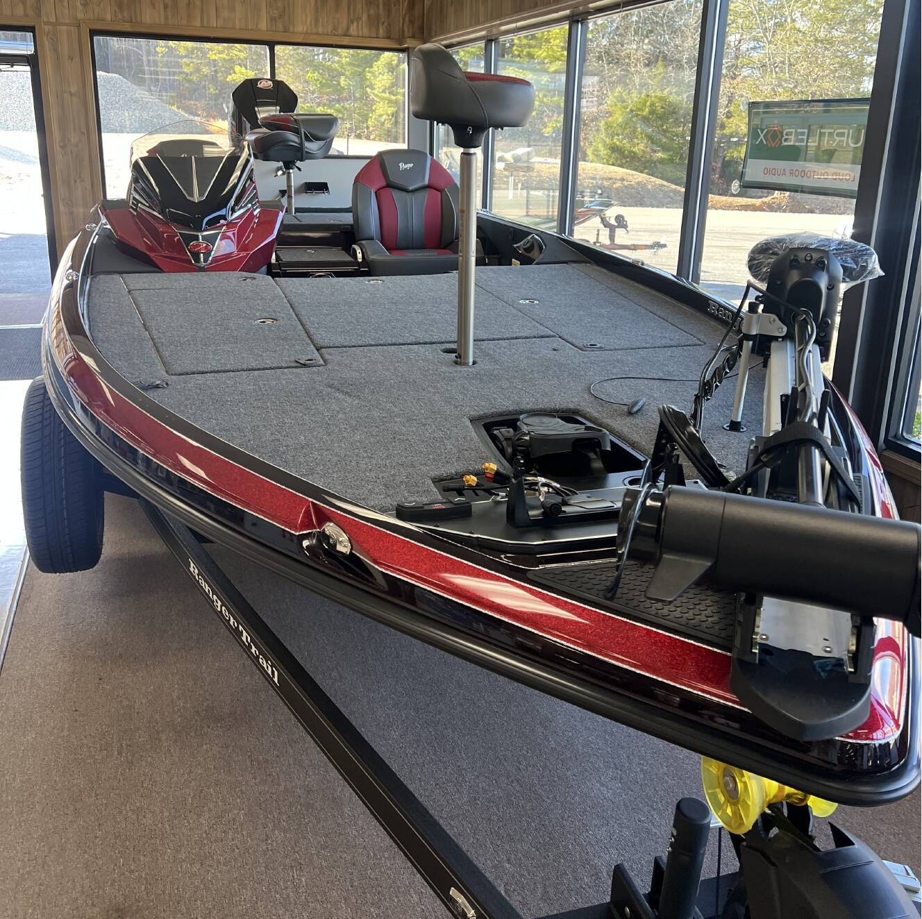 A photo of this 2025 Ranger Boats Z520