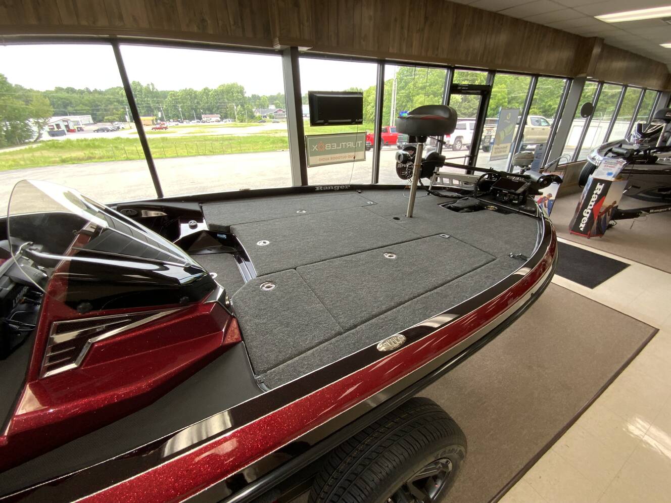 A photo of this 2025 Ranger Boats Z520