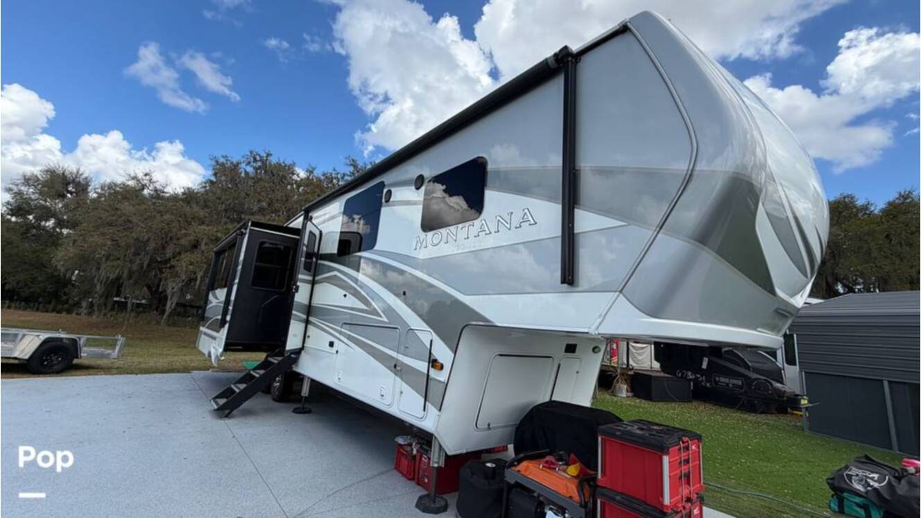 A photo of this 2022 Keystone Montana 3231CK