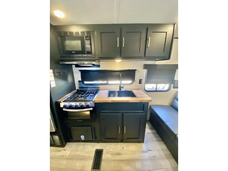 2022 KEYSTONE RV CO SPRINGDALE 260BH