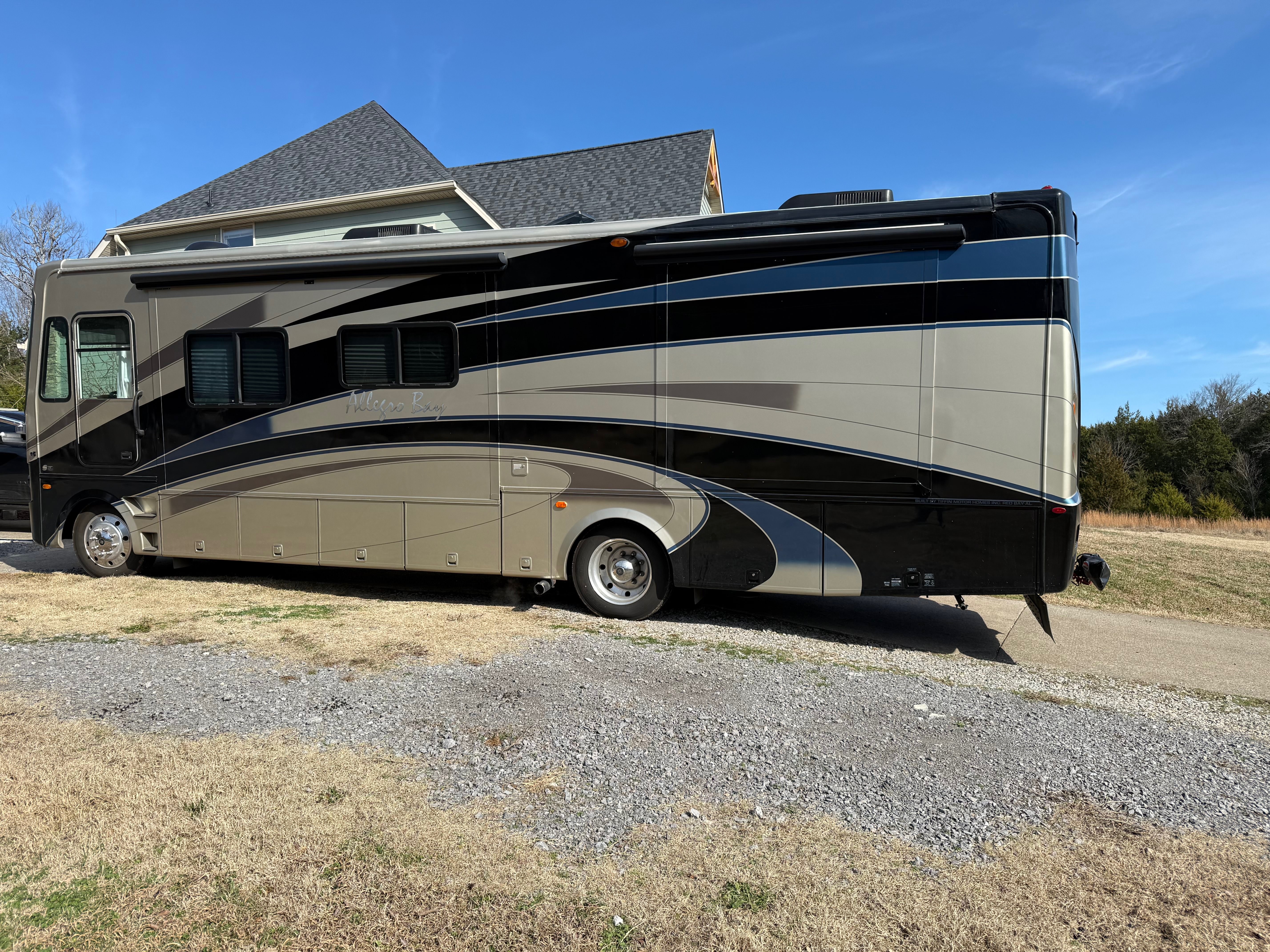2008 Tiffin Motorhomes ALLEGRO BAY 34XB in lascassas TN