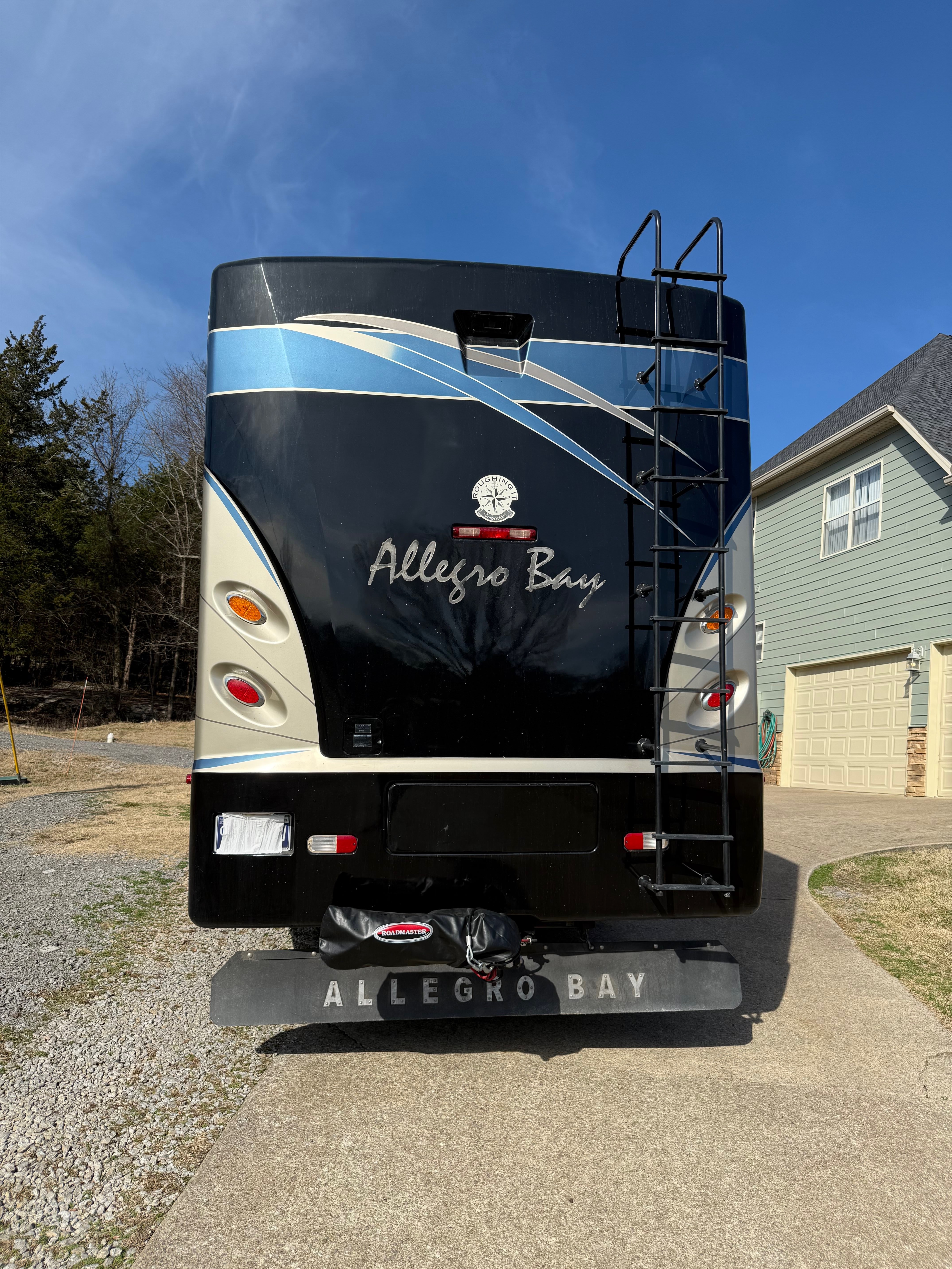 2008 Tiffin Motorhomes ALLEGRO BAY 34XB in lascassas TN