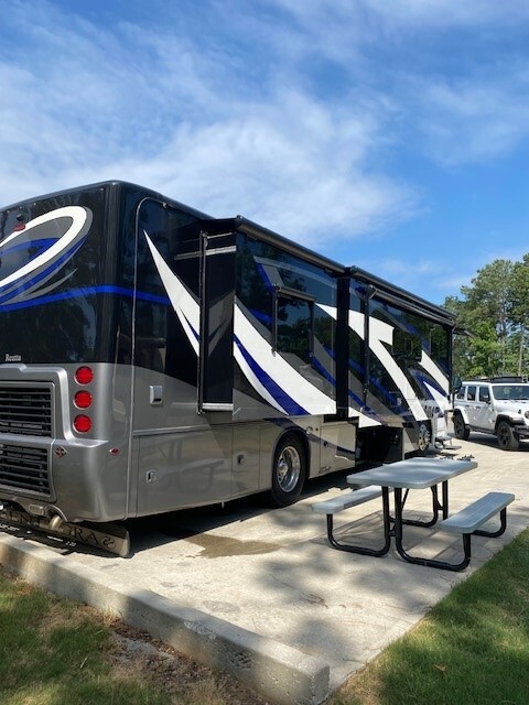 2021 Entegra Coach REATTA 37K in asheville NC