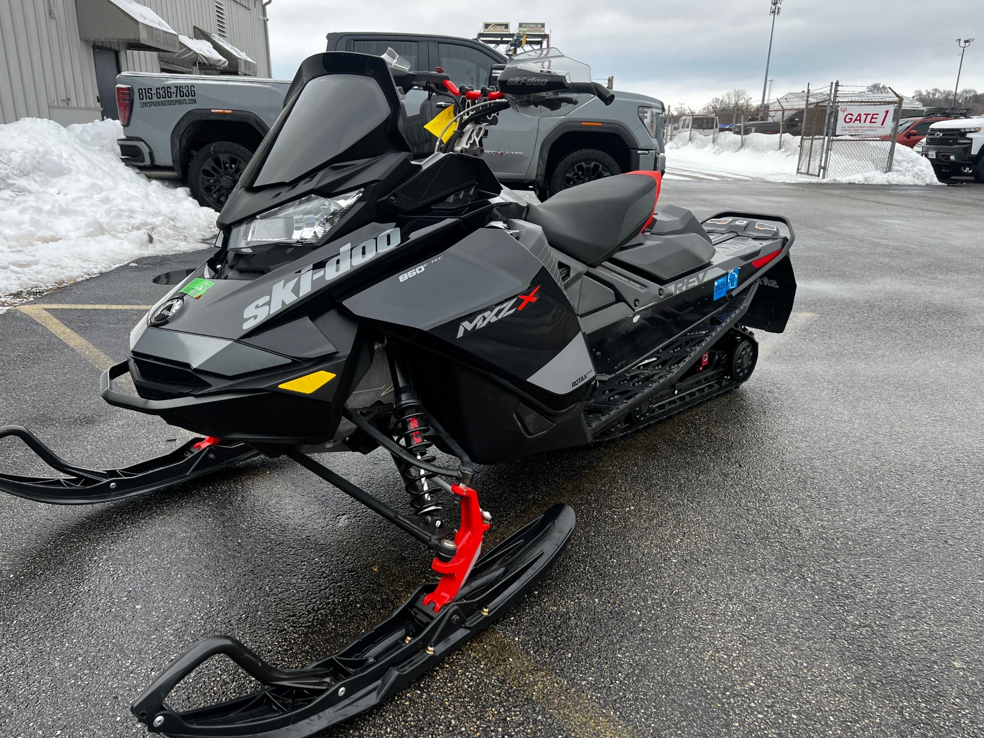2020 Ski-Doo MXZ X 850 E-TEC ES Ripsaw 1.25 in roscoe IL