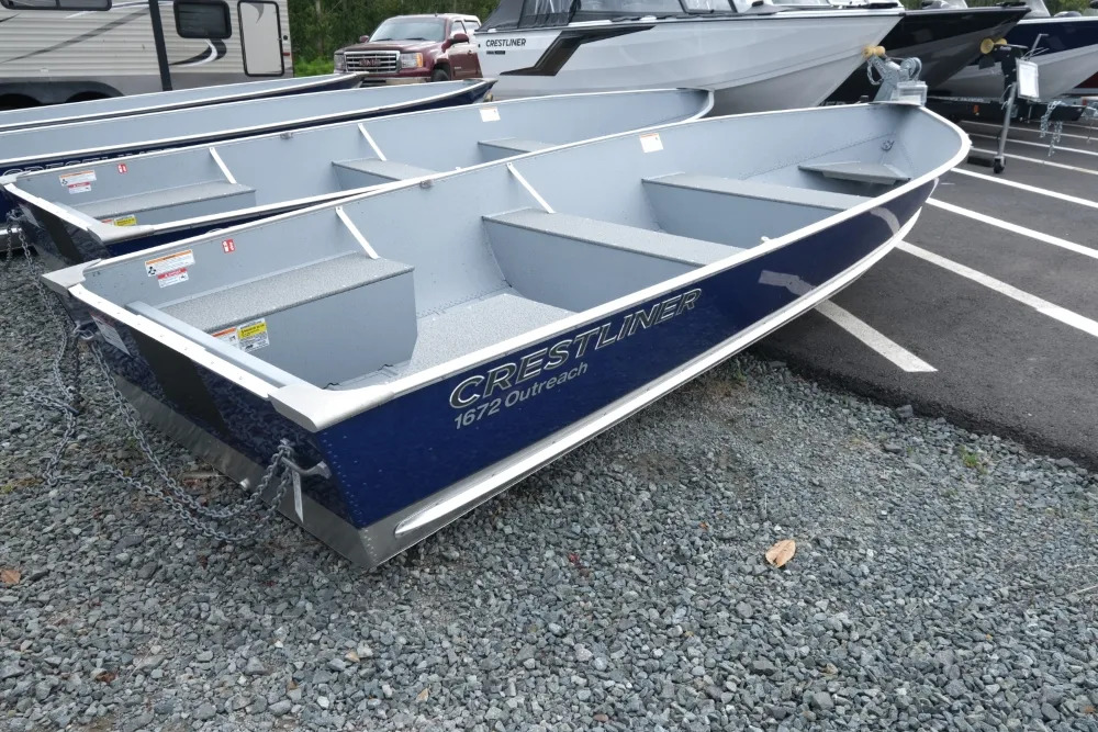 2025 Crestliner 1672 Outreach in