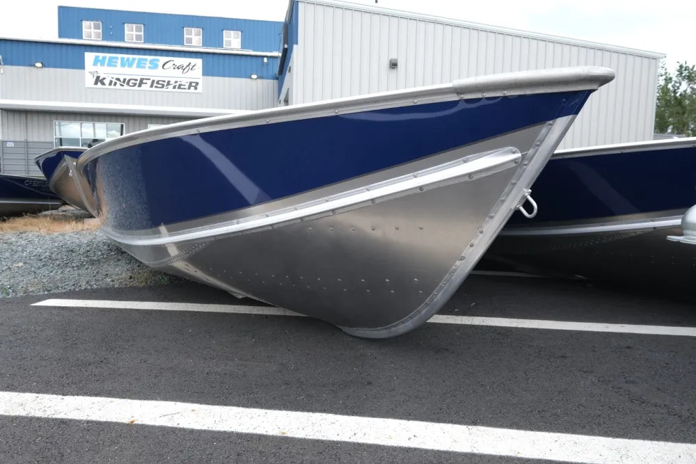 2025 Crestliner 1672 Outreach in