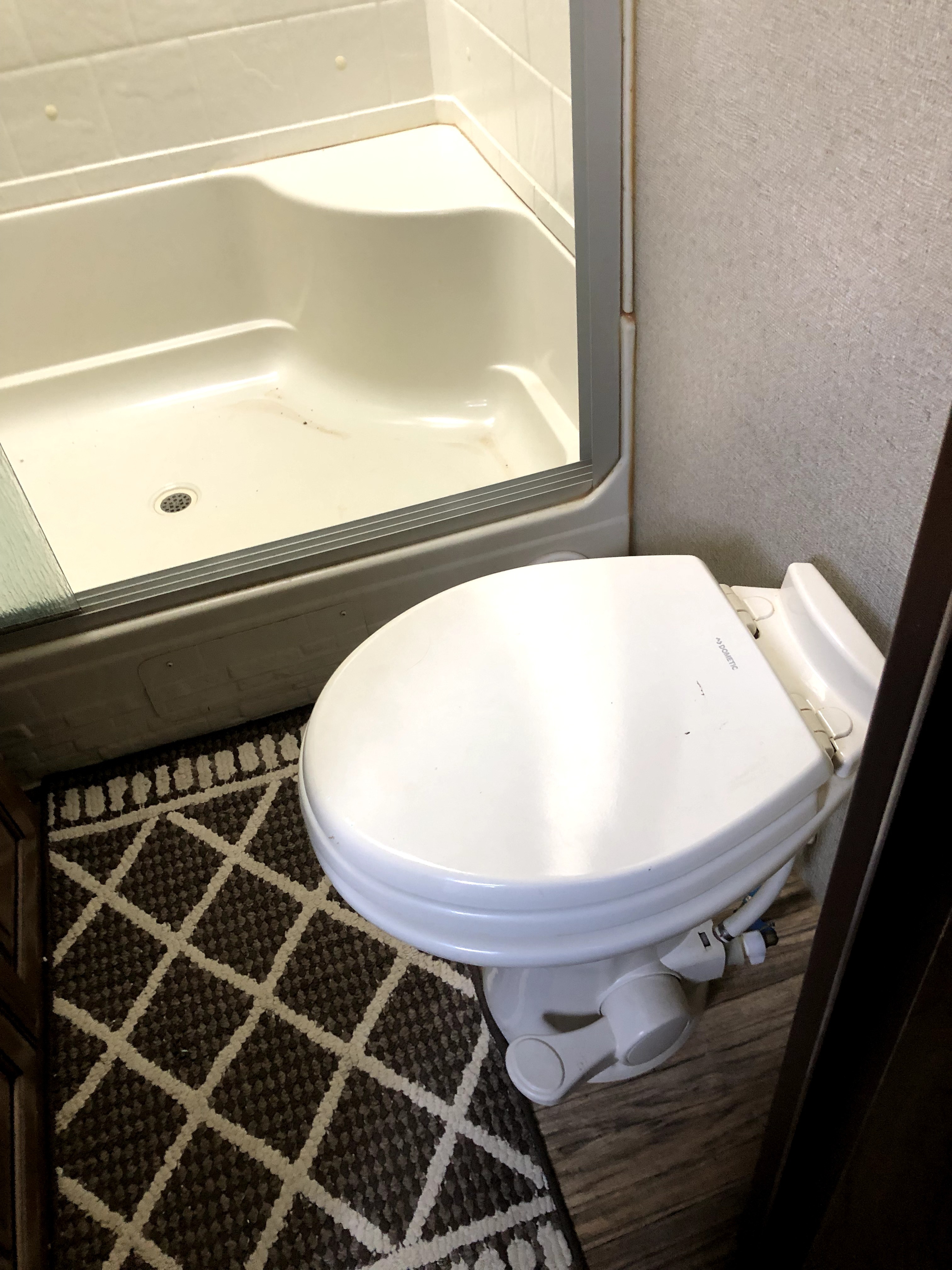 2018 Keystone LAREDO 330RL in new hampton IA