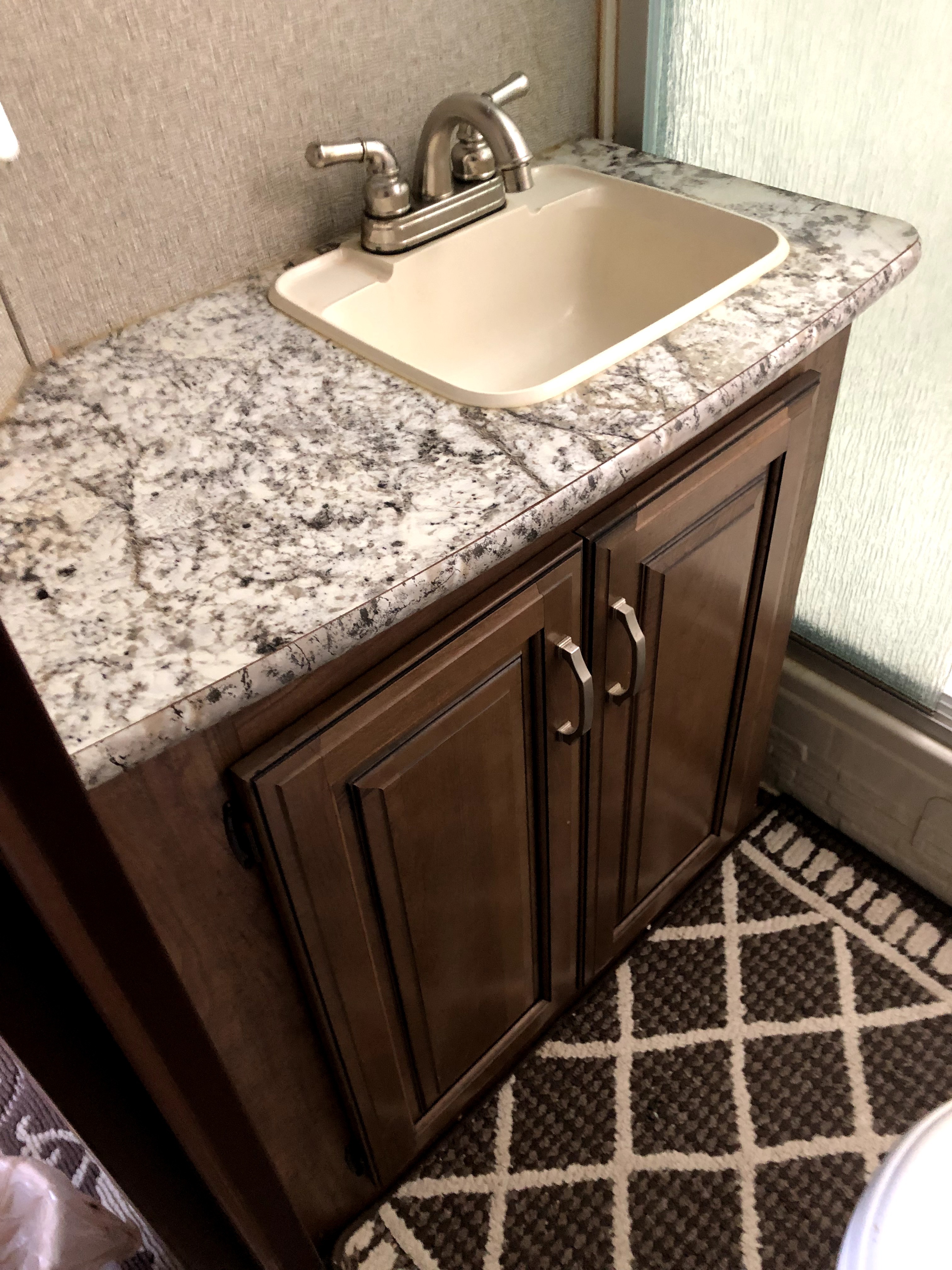 2018 Keystone LAREDO 330RL in new hampton IA