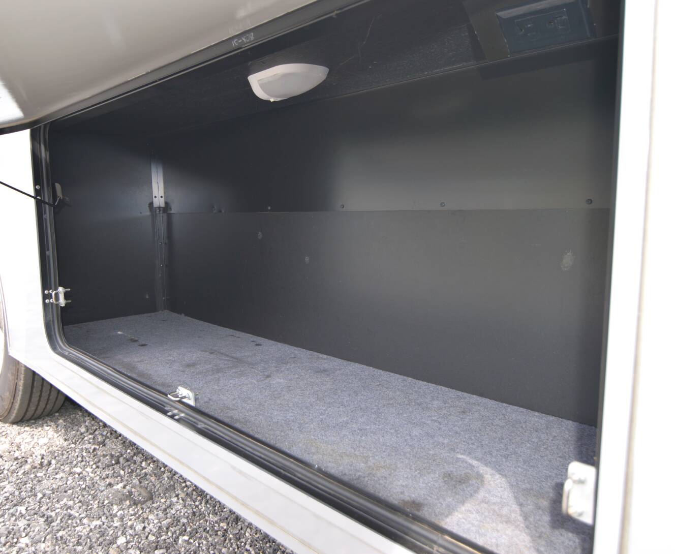 A photo of this 2022 Winnebago ADVENTURER 36Z