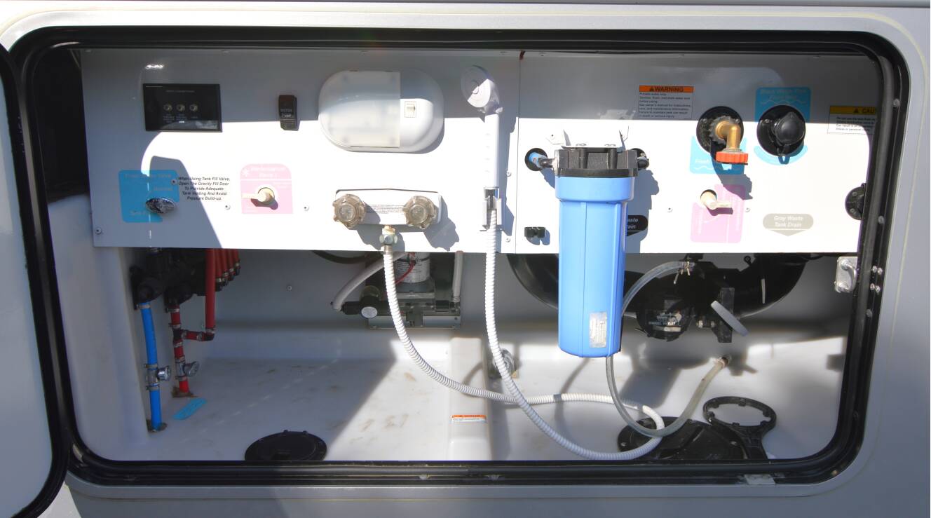 A photo of this 2022 Winnebago ADVENTURER 36Z