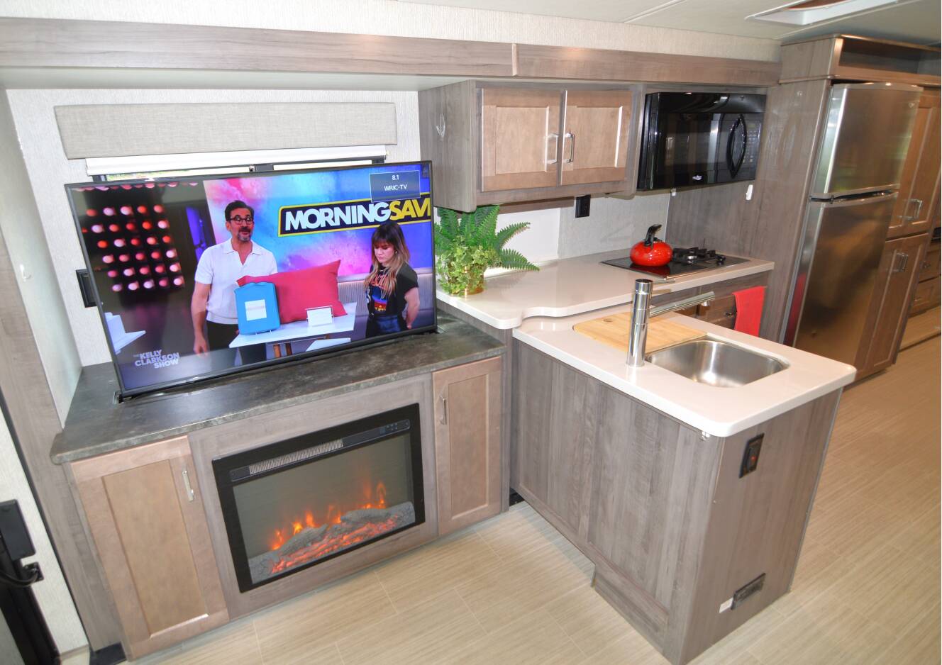 A photo of this 2022 Winnebago ADVENTURER 36Z
