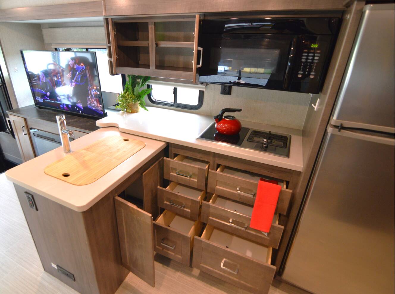 A photo of this 2022 Winnebago ADVENTURER 36Z