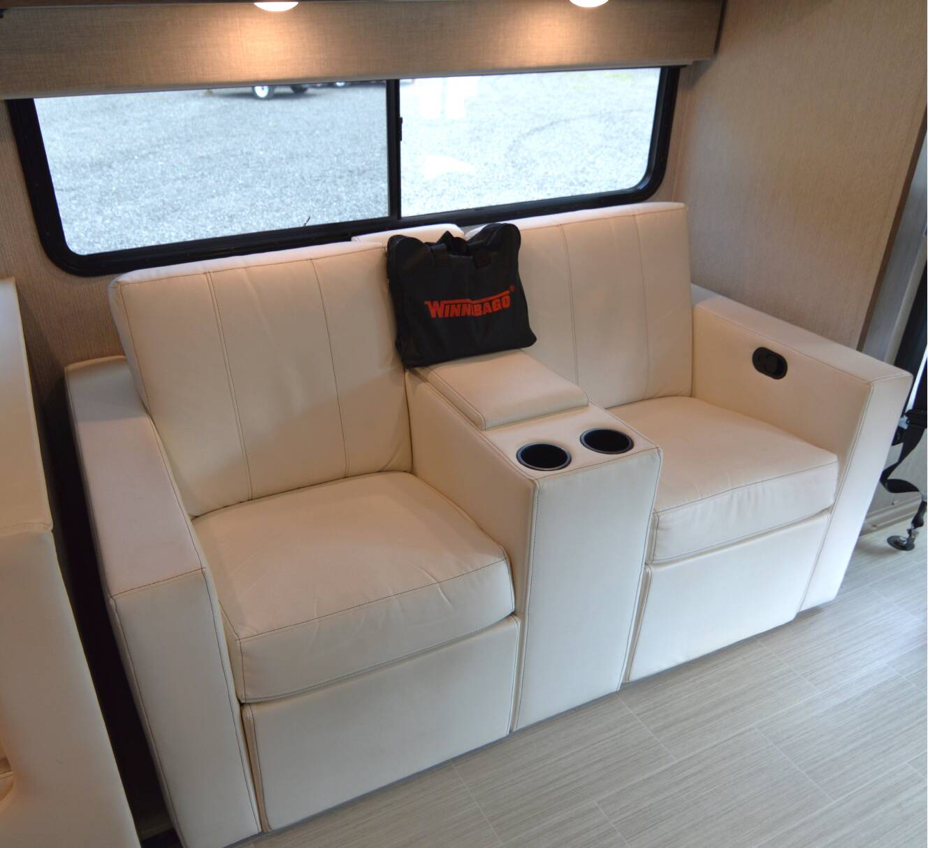 A photo of this 2022 Winnebago ADVENTURER 36Z