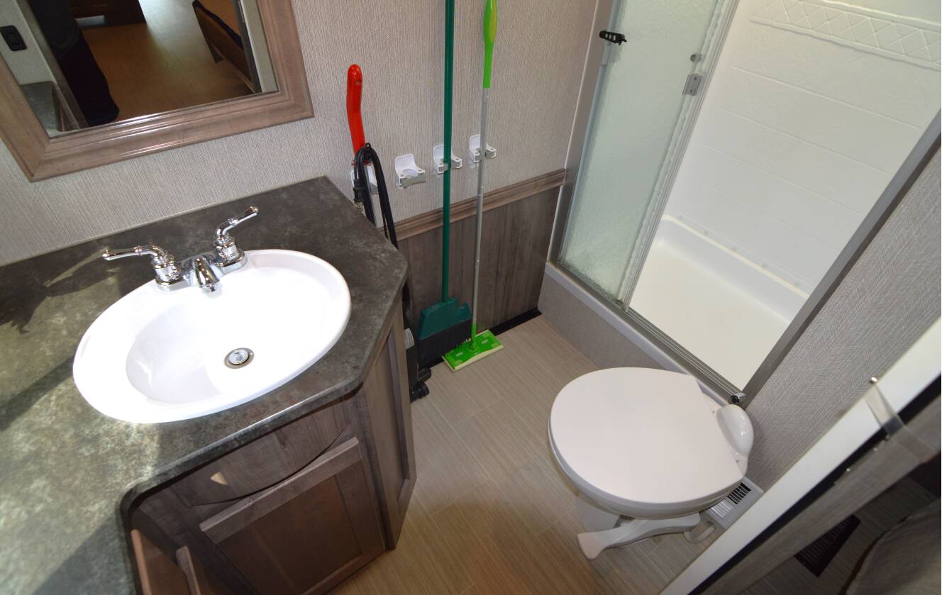 A photo of this 2022 Winnebago ADVENTURER 36Z