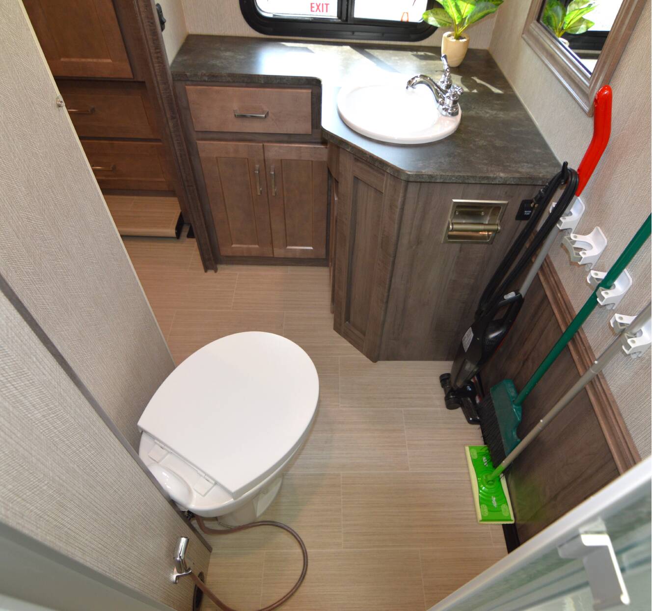 A photo of this 2022 Winnebago ADVENTURER 36Z